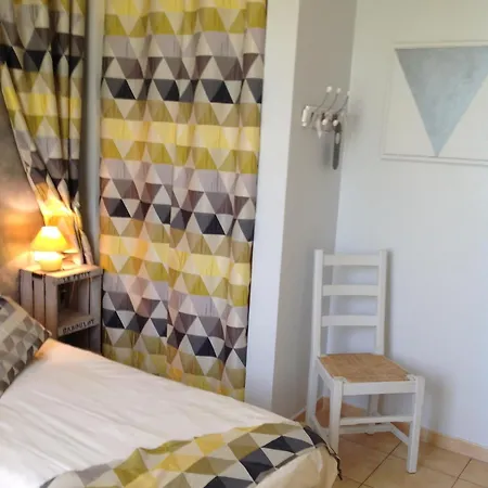 Le Petit Caboulot En Pleine Nature 2*