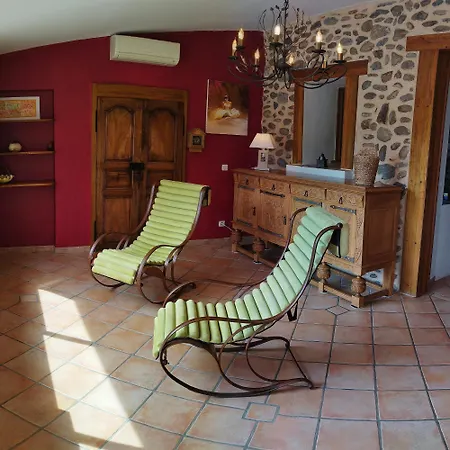 Le Petit Caboulot En Pleine Nature Hotel